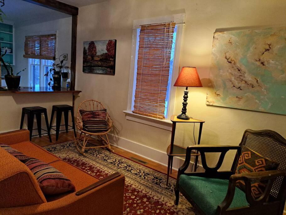 Blue Dog Accommodations Eastend 외부 사진